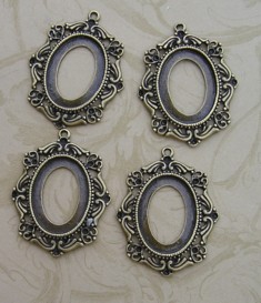 Vintage Pendants B 1